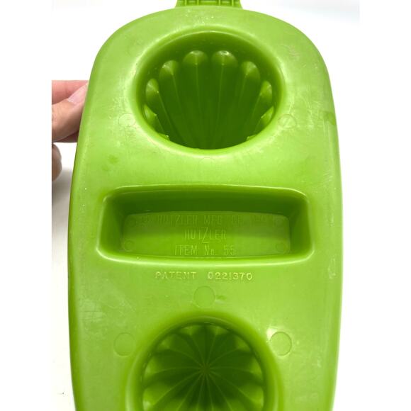 Vintage 1970 Hutzler Plastic Green Lemon Lime Juicer Zester Item no 55 - Picture 4 of 6